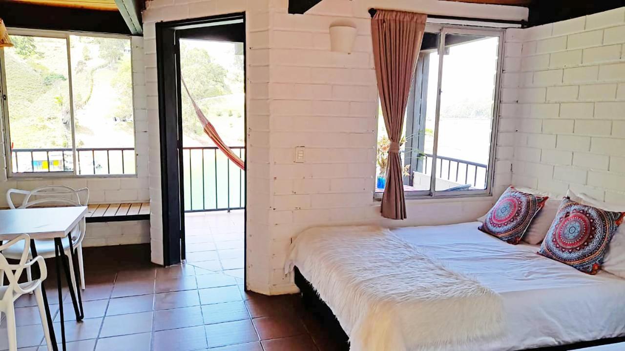 Ecolodge Bahia Del Penon Guatapé Exterior foto
