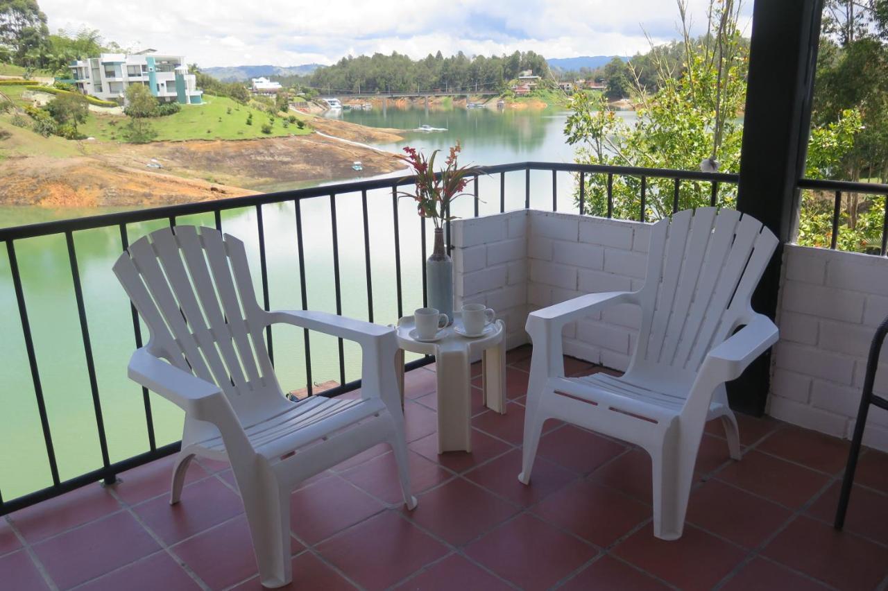 Ecolodge Bahia Del Penon Guatapé Exterior foto