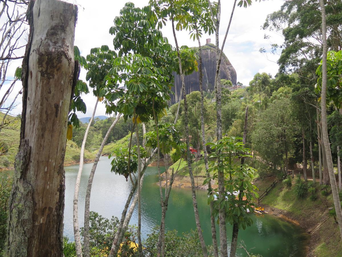 Ecolodge Bahia Del Penon Guatapé Exterior foto