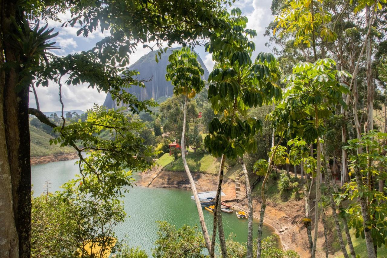 Ecolodge Bahia Del Penon Guatapé Exterior foto