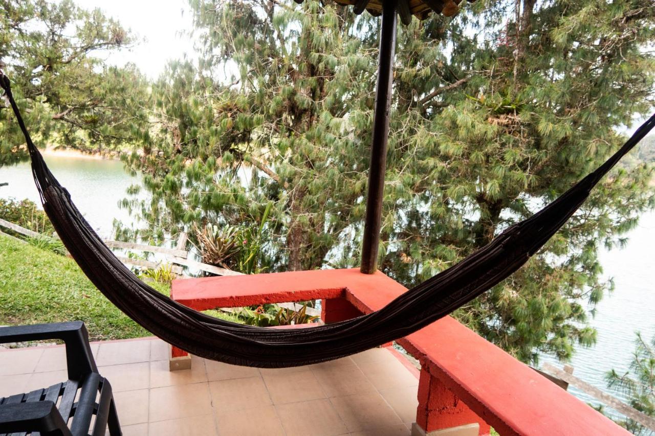 Ecolodge Bahia Del Penon Guatapé Exterior foto